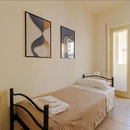 Indipendence Home Brindisi Bagian luar foto