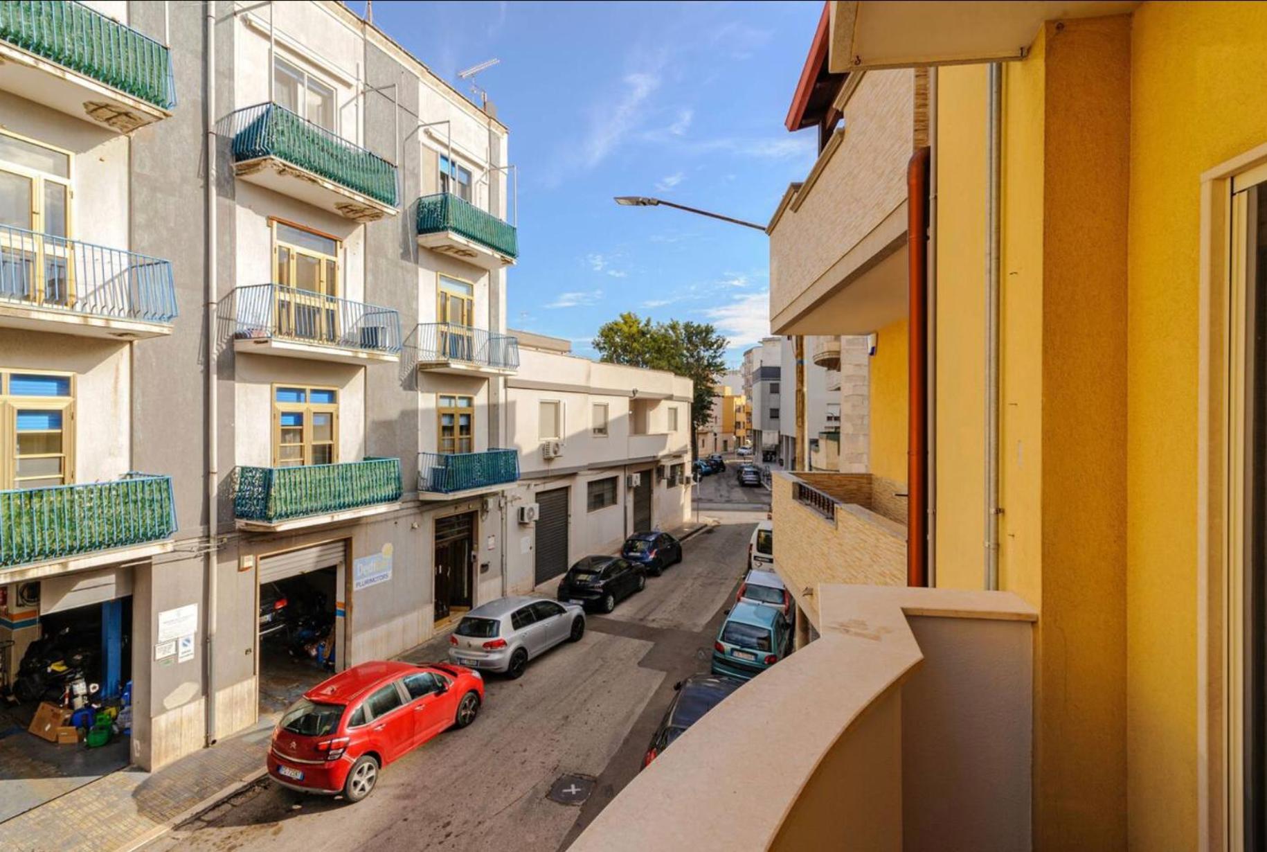 Indipendence Home Brindisi Bagian luar foto