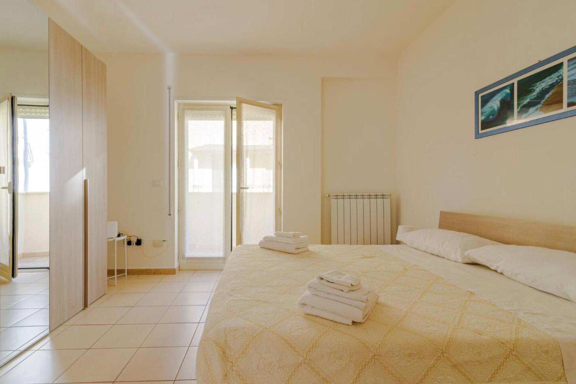 Indipendence Home Brindisi Bagian luar foto